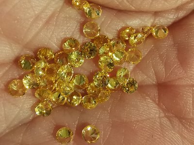 Gold cz zirconia 3mm steentjes voor Globe collectie